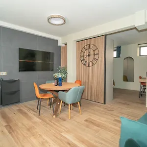  Apartamento Helena Muza
